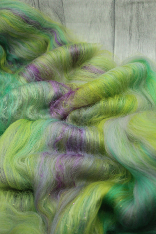 Merino Art Batt - Green Purple - 48 grams 1.6 oz - Wool for felting, spinning and weaving