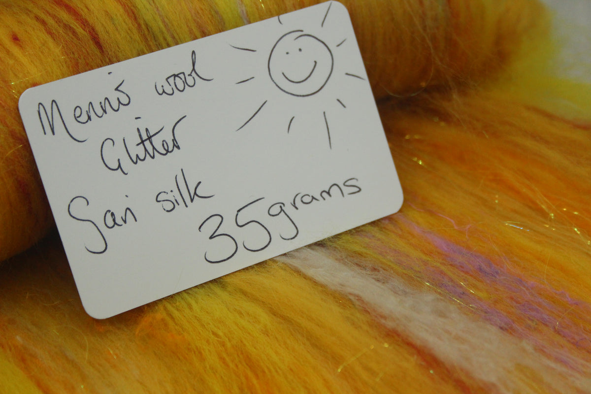 Merino Art Batt - Yellow - 35 grams 1.2 oz - Wool for felting, spinning and weaving