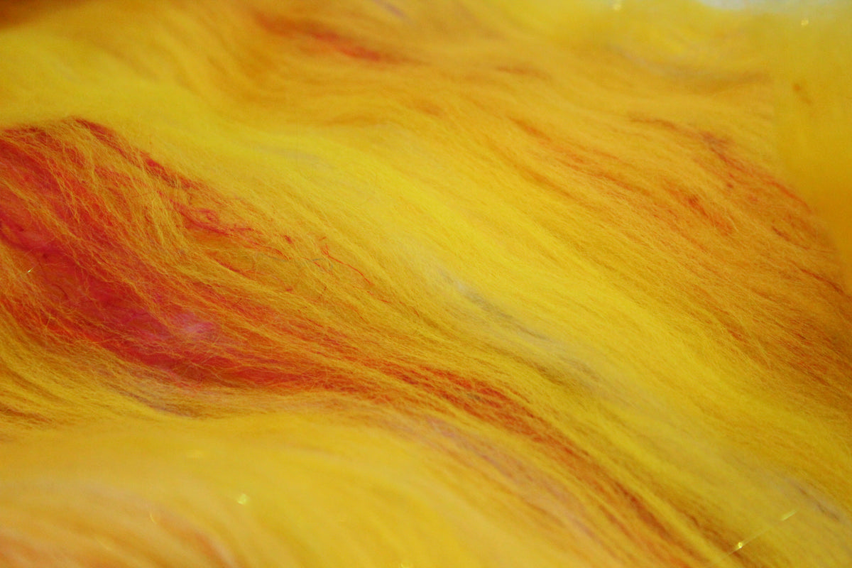 Merino Art Batt - Yellow - 35 grams 1.2 oz - Wool for felting, spinning and weaving
