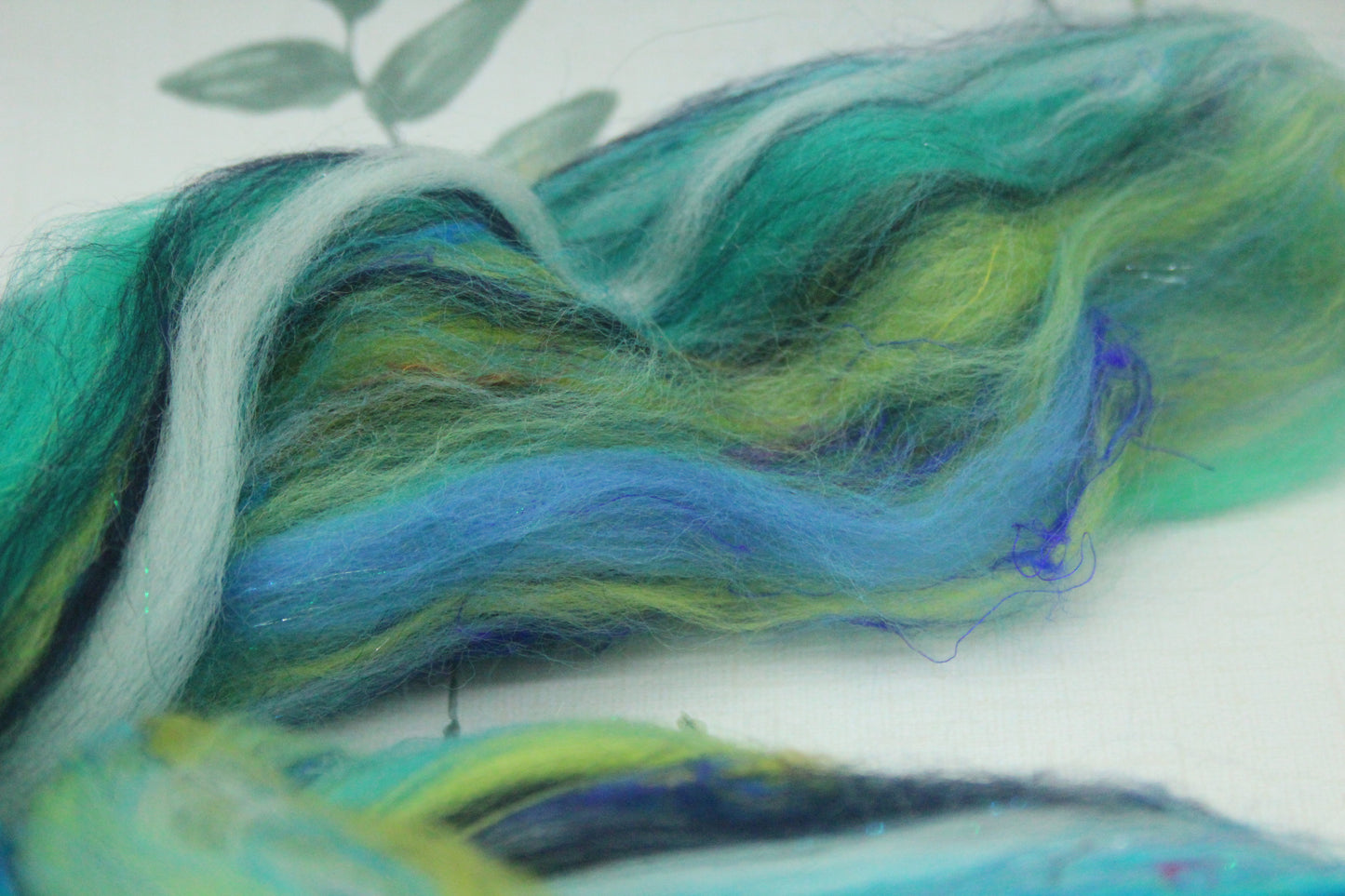 Merino Wool Blend - Blue Green - 16 grams / 0.5 oz  - Fibre for felting, weaving or spinning