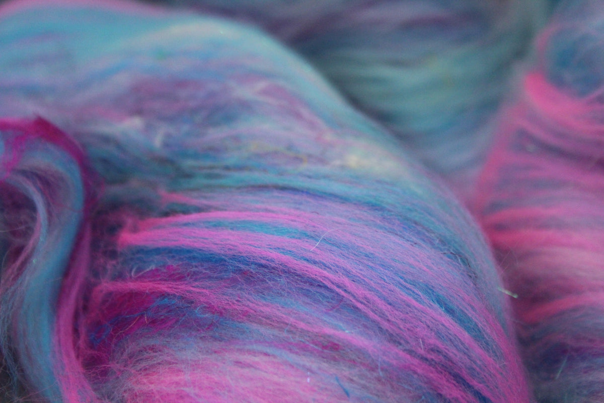 Merino Art Batt - Pink Blue - 49 grams 1.7 oz - Wool for felting, spinning and weaving