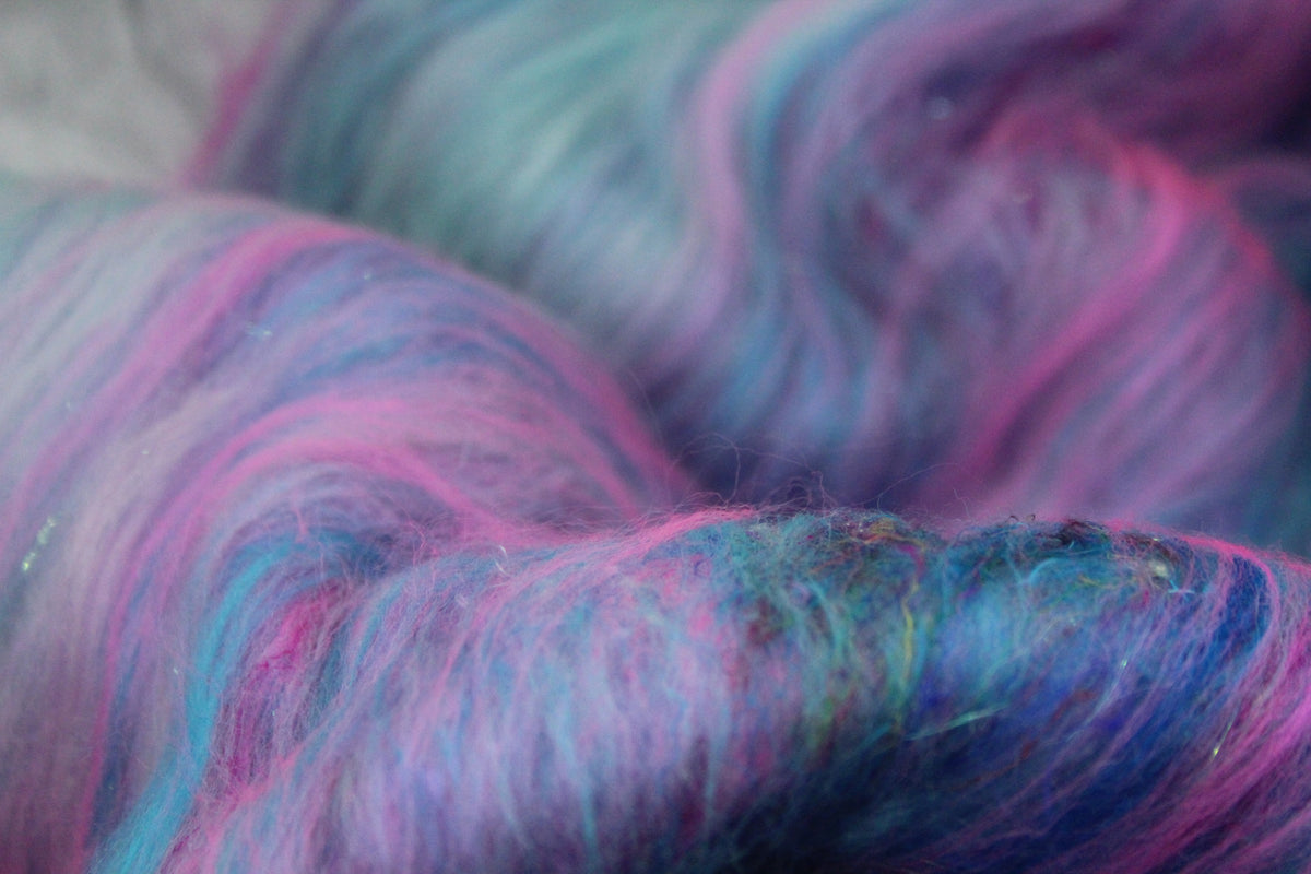 Merino Art Batt - Pink Blue - 49 grams 1.7 oz - Wool for felting, spinning and weaving