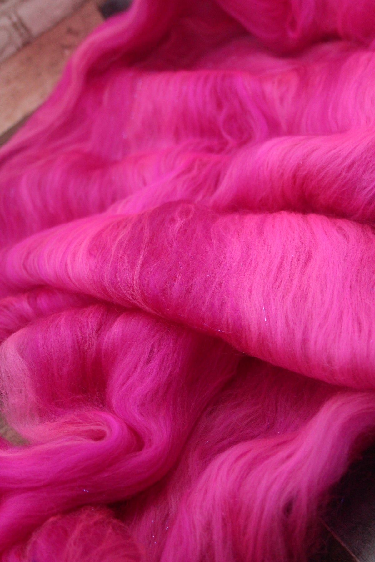 Merino Art Batt - Pink - 46 grams 1.6 oz - Wool for felting, spinning and weaving