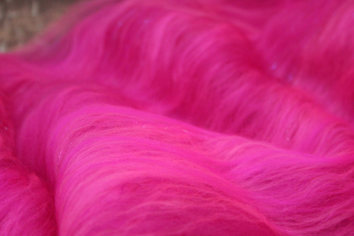 Merino Art Batt - Pink - 46 grams 1.6 oz - Wool for felting, spinning and weaving