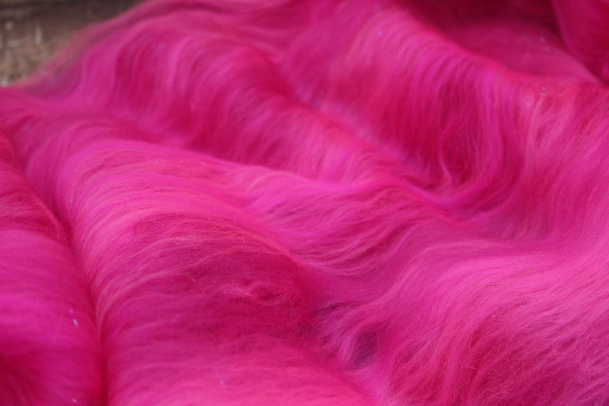 Merino Art Batt - Pink - 46 grams 1.6 oz - Wool for felting, spinning and weaving