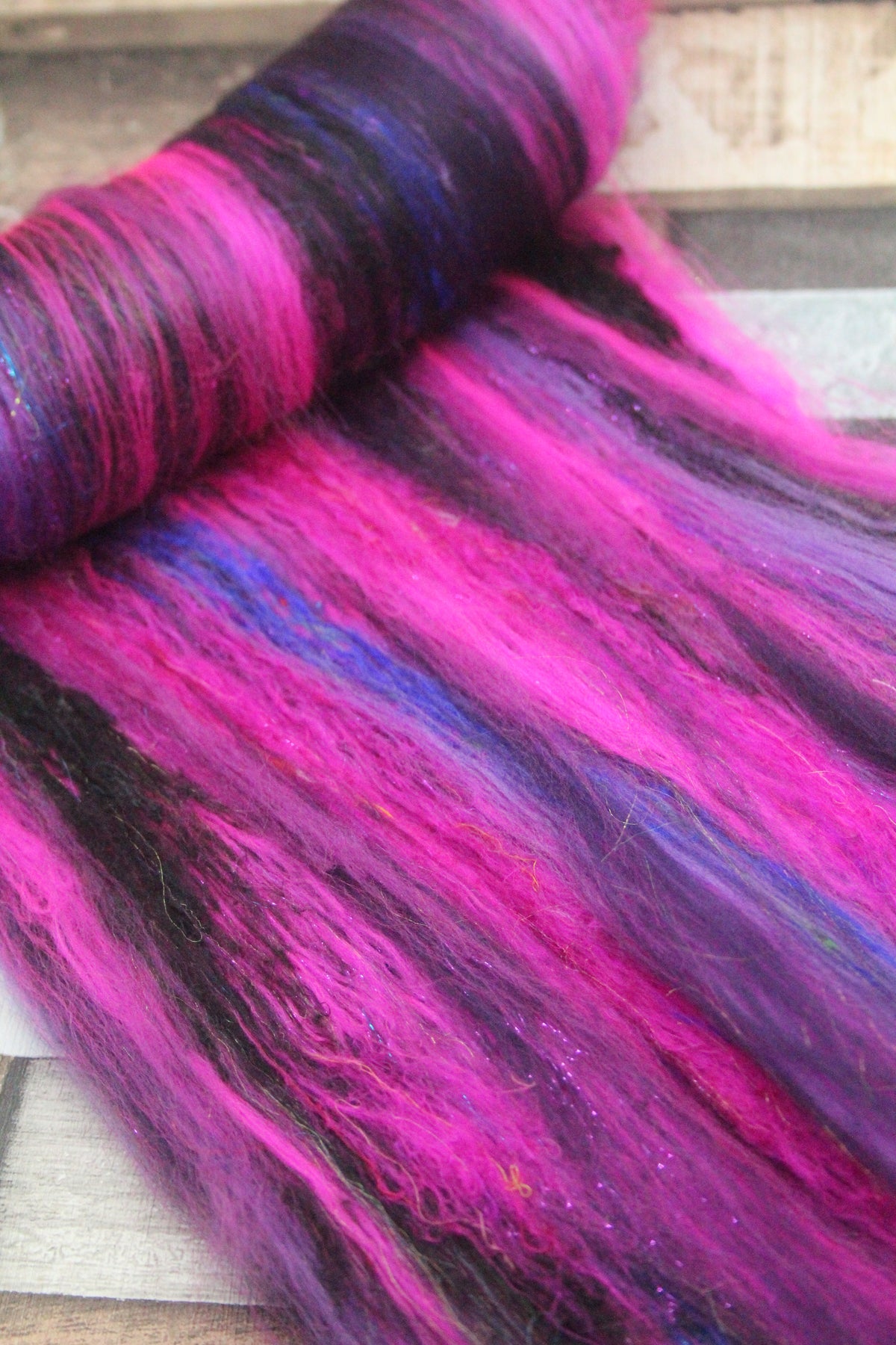 Merino Art Batt - Pink Purple - 48 grams 1.6 oz - Wool for felting, spinning and weaving