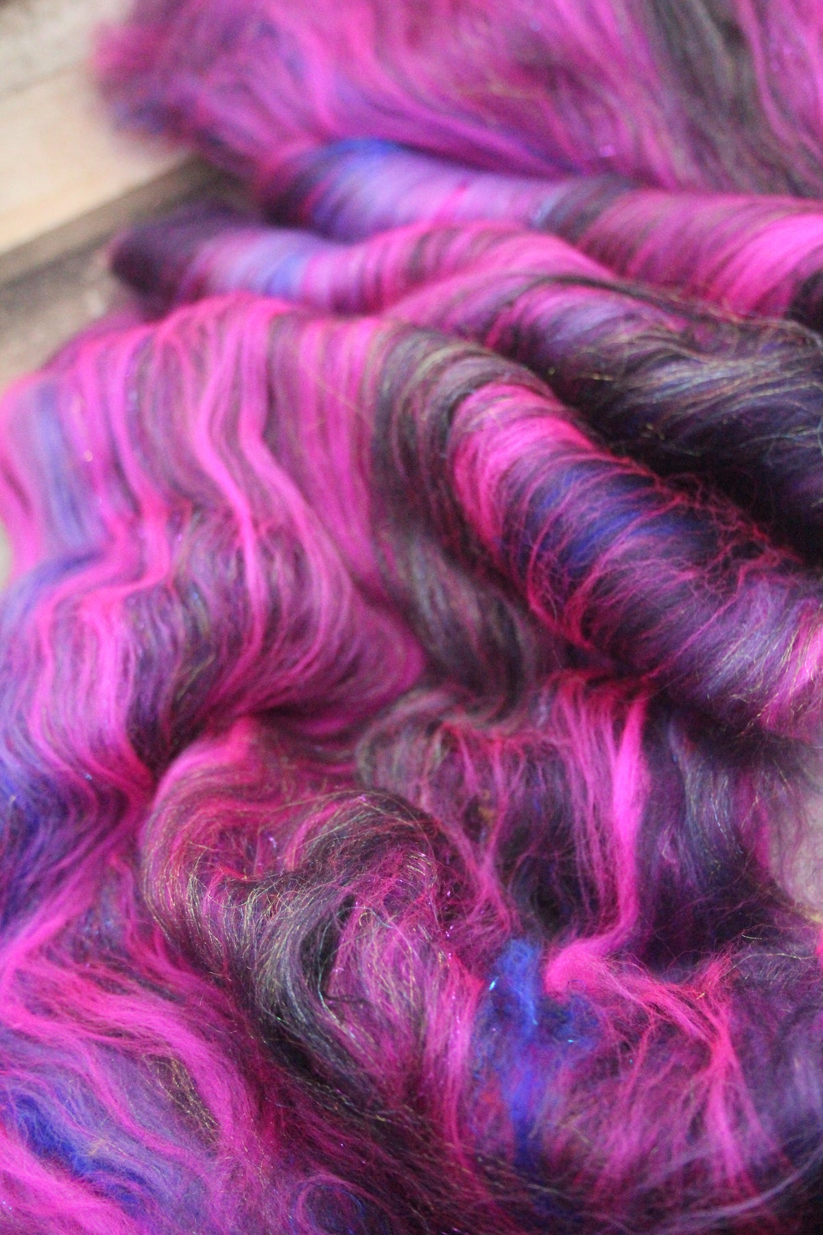 Merino Art Batt - Pink Purple - 48 grams 1.6 oz - Wool for felting, spinning and weaving