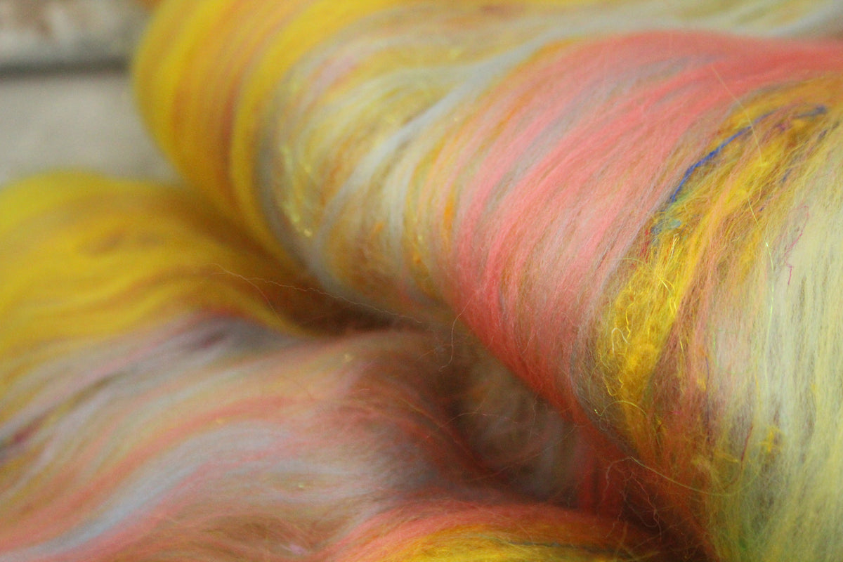 Merino Art Batt - Pink Yellow - 44 grams 1.5 oz - Wool for felting, spinning and weaving