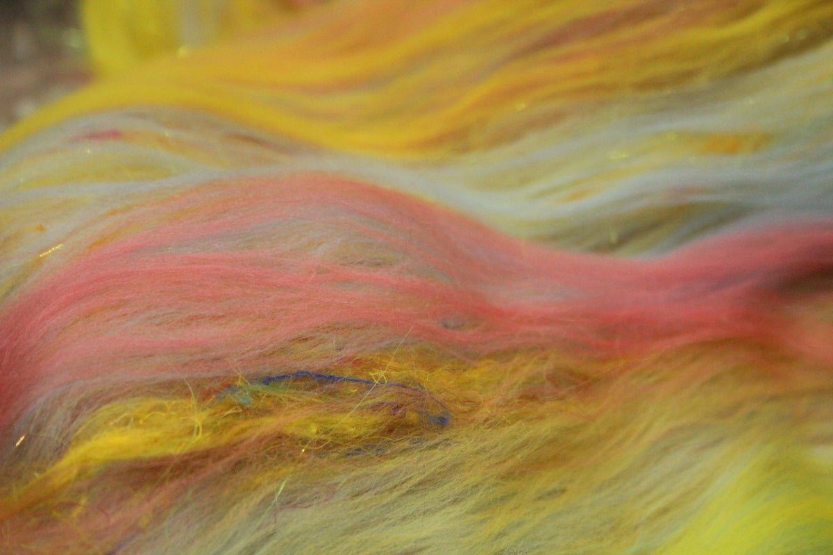 Merino Art Batt - Pink Yellow - 44 grams 1.5 oz - Wool for felting, spinning and weaving