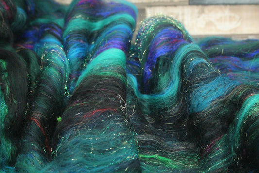 Merino Art Batt - Blue Green Black - 44 grams 1.5 oz - Wool for felting, spinning and weaving