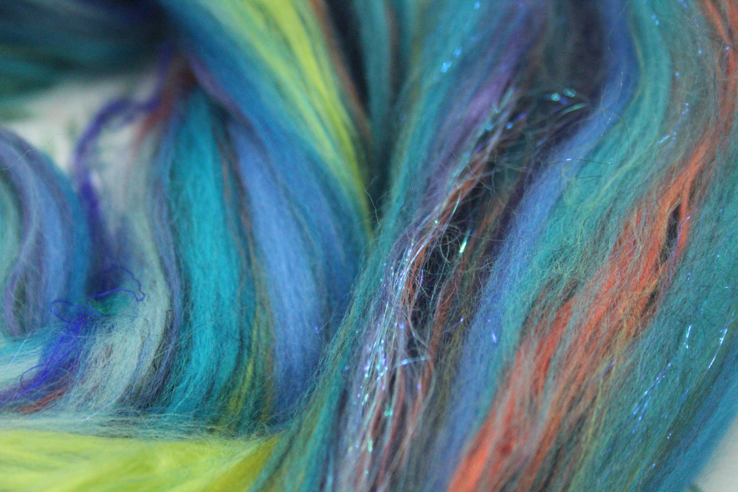 Merino Wool Blend - Blue - 13 grams / 0.4 oz  - Fibre for felting, weaving or spinning