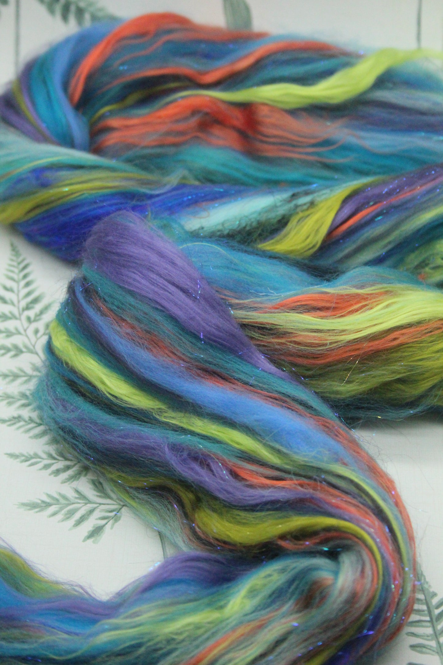 Merino Wool Blend - Blue - 33 grams / 1.1 oz  - Fibre for felting, weaving or spinning