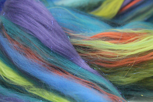 Merino Wool Blend - Blue - 33 grams / 1.1 oz  - Fibre for felting, weaving or spinning