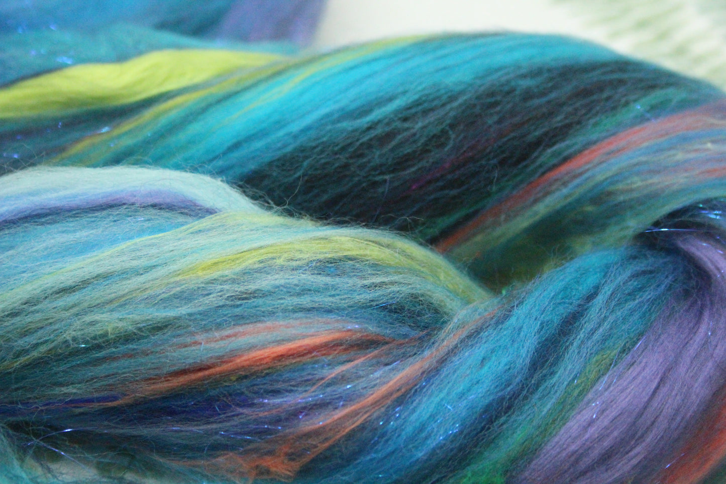 Merino Wool Blend - Blue - 33 grams / 1.1 oz  - Fibre for felting, weaving or spinning