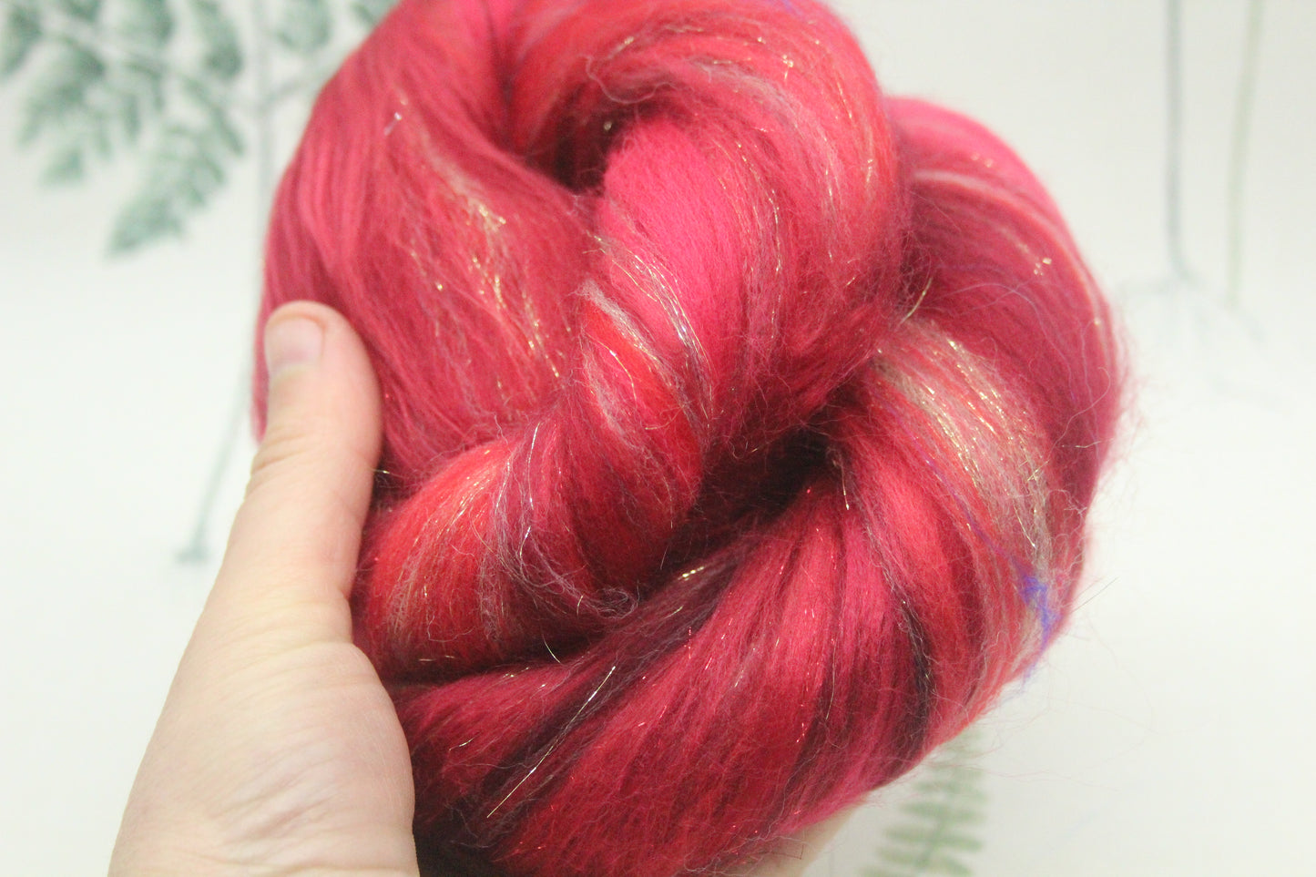 Merino Wool Blend - Red - 24 grams / 0.8 oz  - Fibre for felting, weaving or spinning