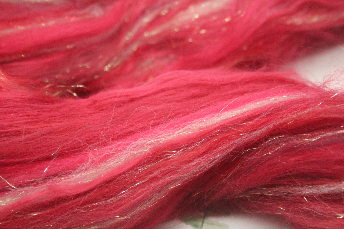 Merino Wool Blend - Red - 24 grams / 0.8 oz  - Fibre for felting, weaving or spinning