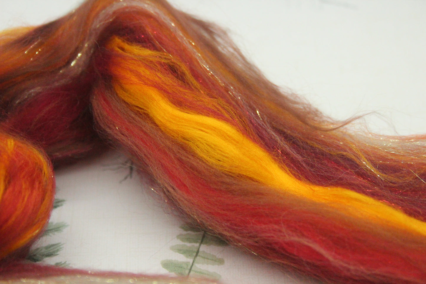 Merino Wool Blend - Orange Red Brown - 16 grams / 0.5 oz  - Fibre for felting, weaving or spinning