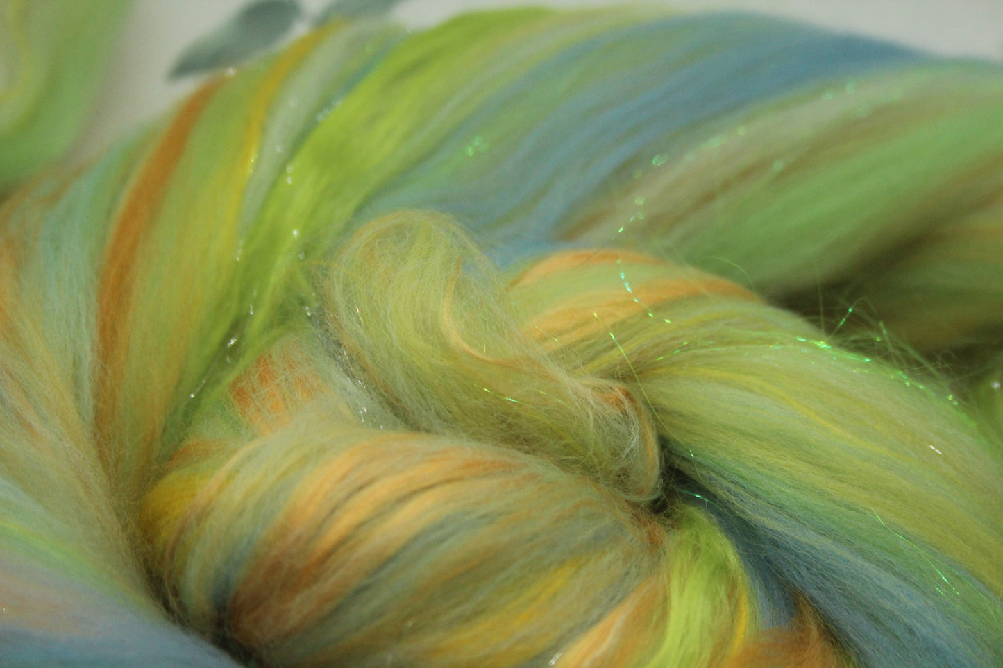 Merino Wool Blend - Yellow Green - 49 grams / 1.7 oz  - Fibre for felting, weaving or spinning