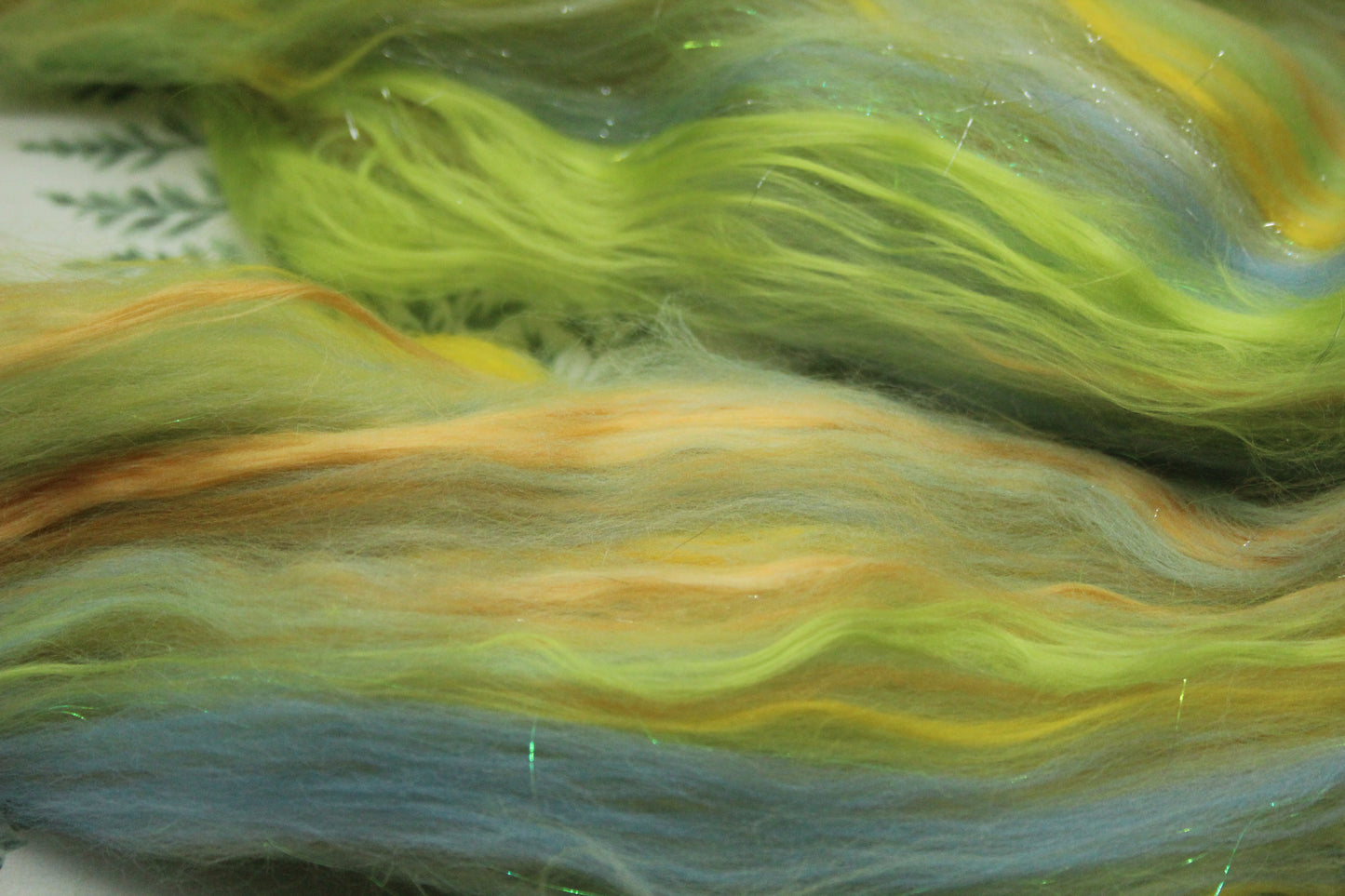 Merino Wool Blend - Yellow Green - 49 grams / 1.7 oz  - Fibre for felting, weaving or spinning