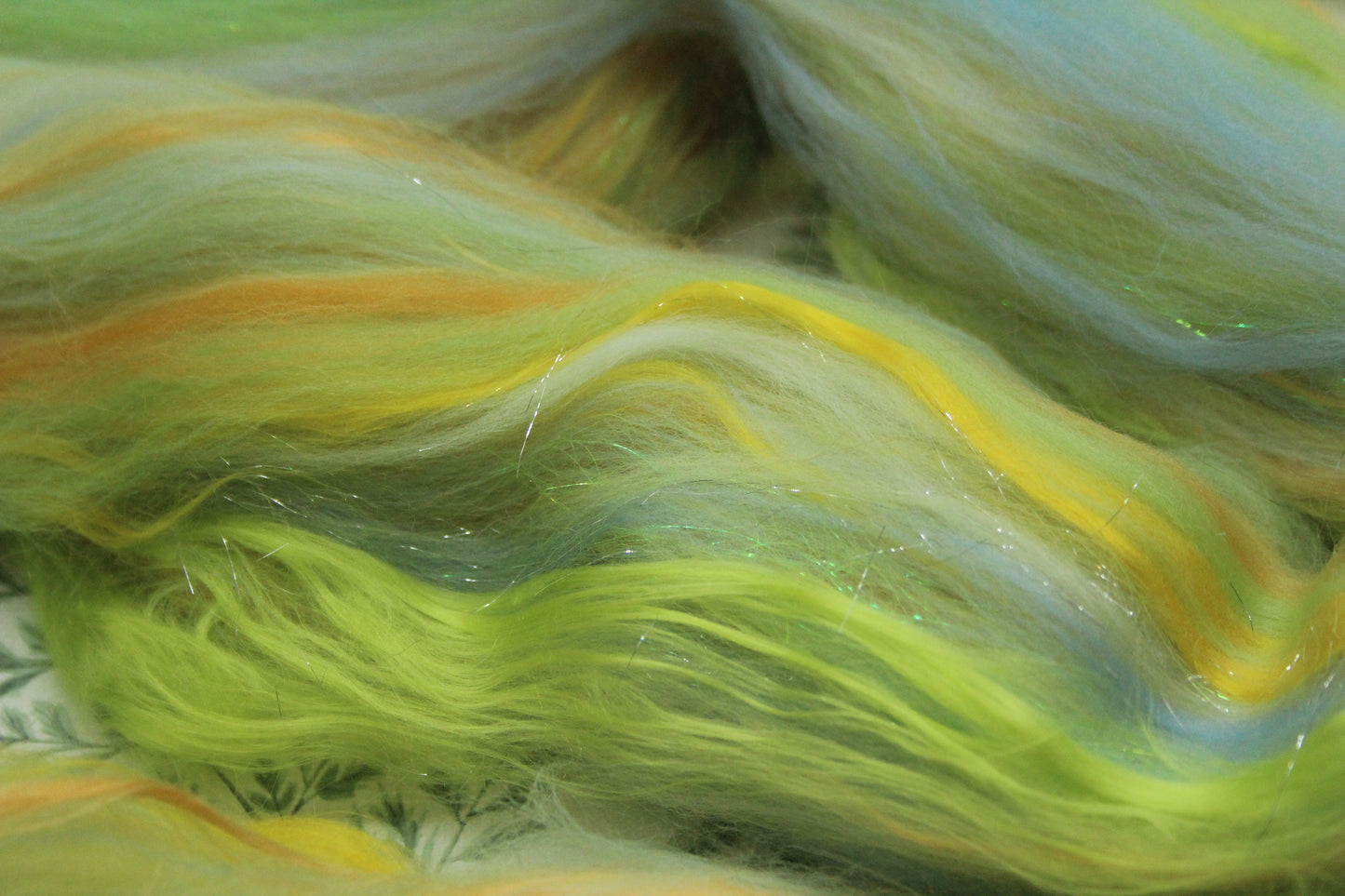 Merino Wool Blend - Yellow Green - 49 grams / 1.7 oz  - Fibre for felting, weaving or spinning