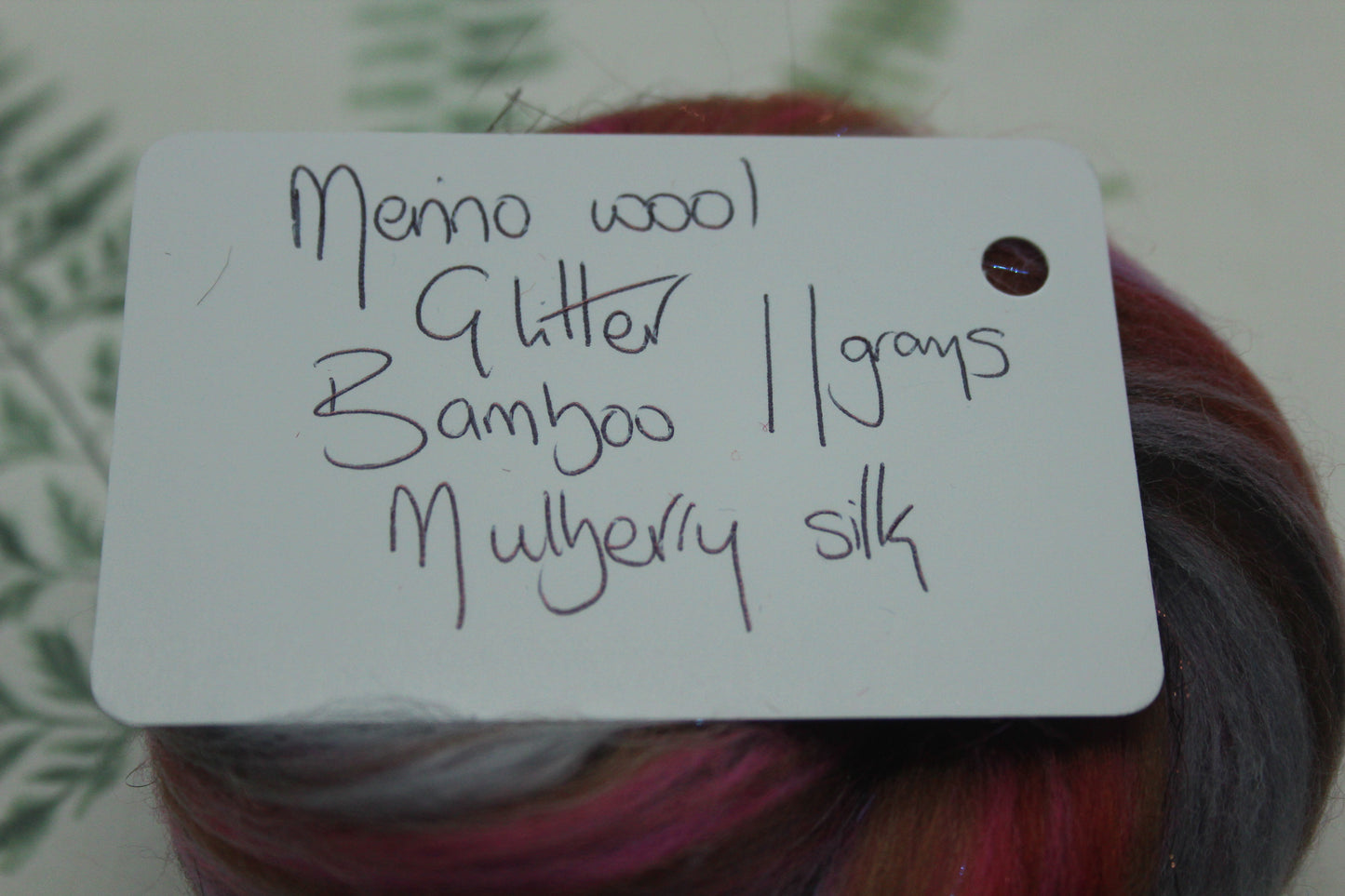 Merino Wool Blend - Pink Brown - 11 grams / 0.3 oz  - Fibre for felting, weaving or spinning