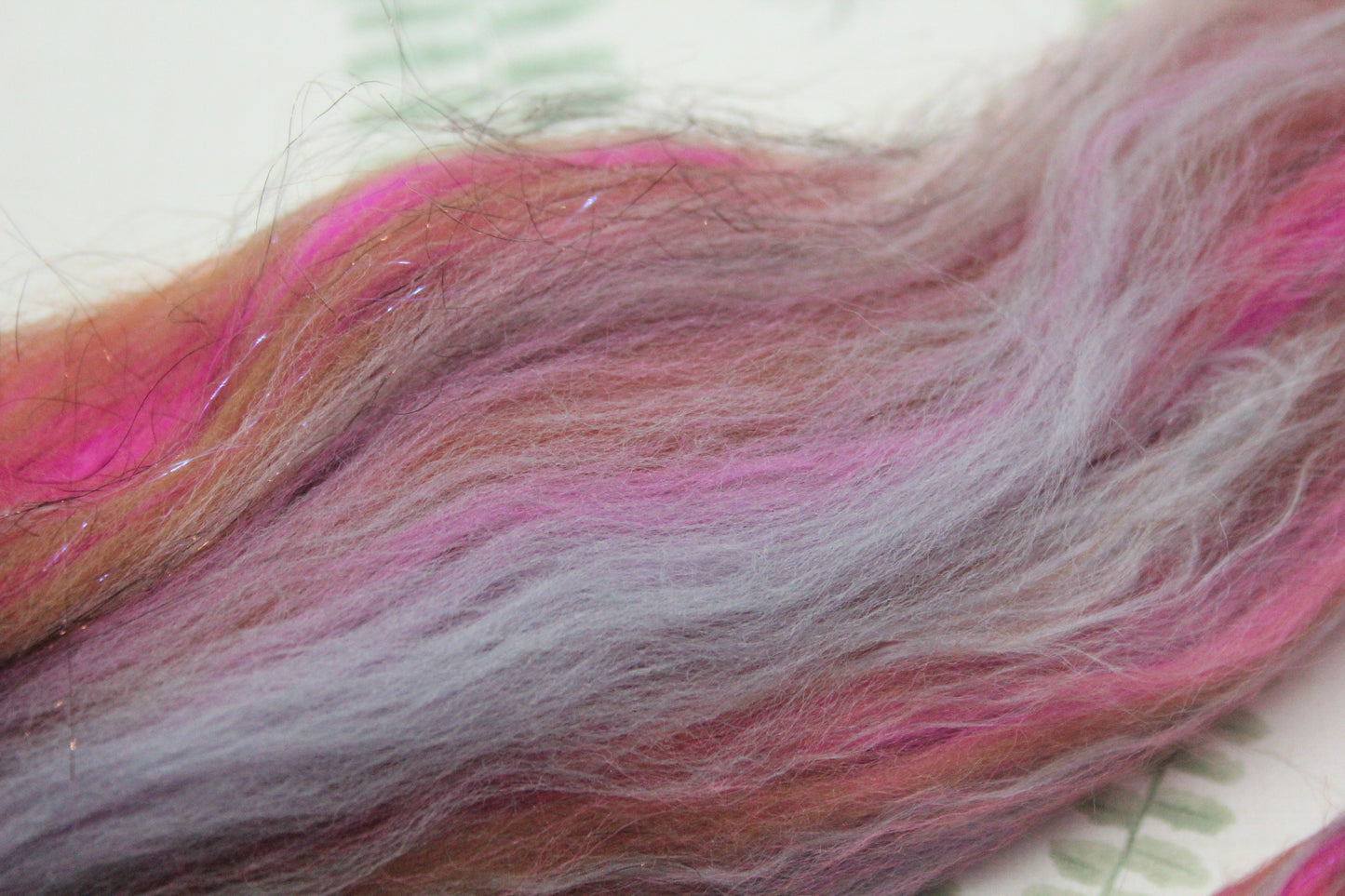 Merino Wool Blend - Pink Brown - 11 grams / 0.3 oz  - Fibre for felting, weaving or spinning