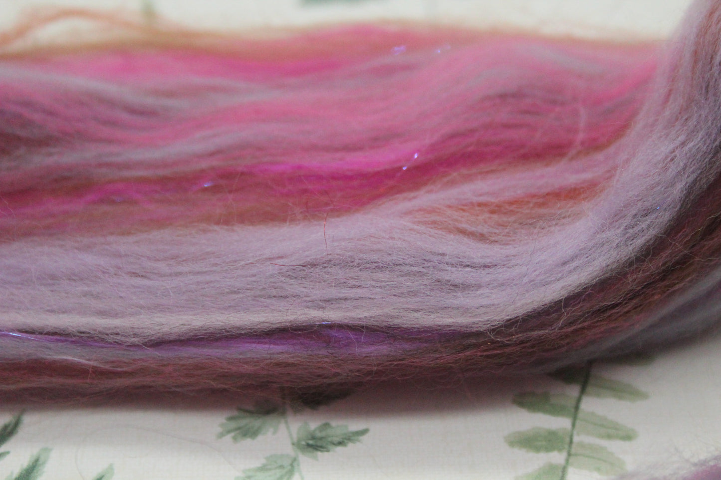 Merino Wool Blend - Pink Brown - 11 grams / 0.3 oz  - Fibre for felting, weaving or spinning