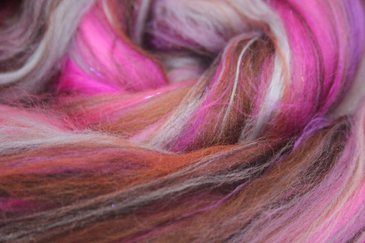 Merino Wool Blend - Pink Brown - 39 grams / 1.3 oz  - Fibre for felting, weaving or spinning