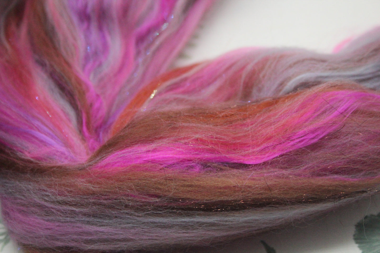 Merino Wool Blend - Pink Brown - 39 grams / 1.3 oz  - Fibre for felting, weaving or spinning