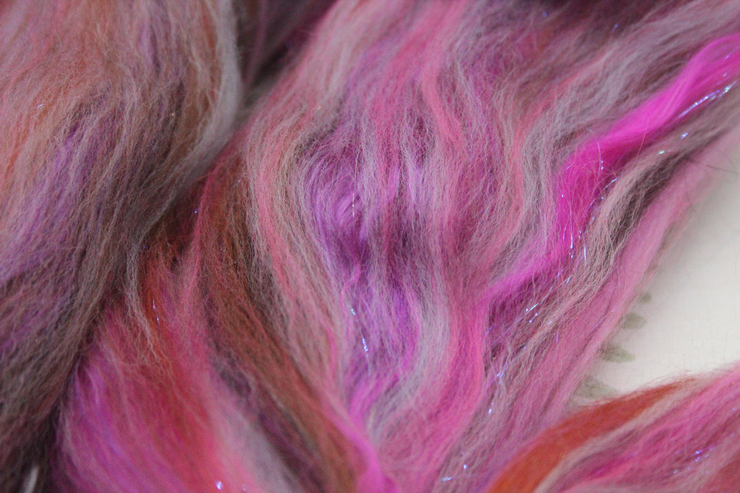 Merino Wool Blend - Pink Brown - 39 grams / 1.3 oz  - Fibre for felting, weaving or spinning