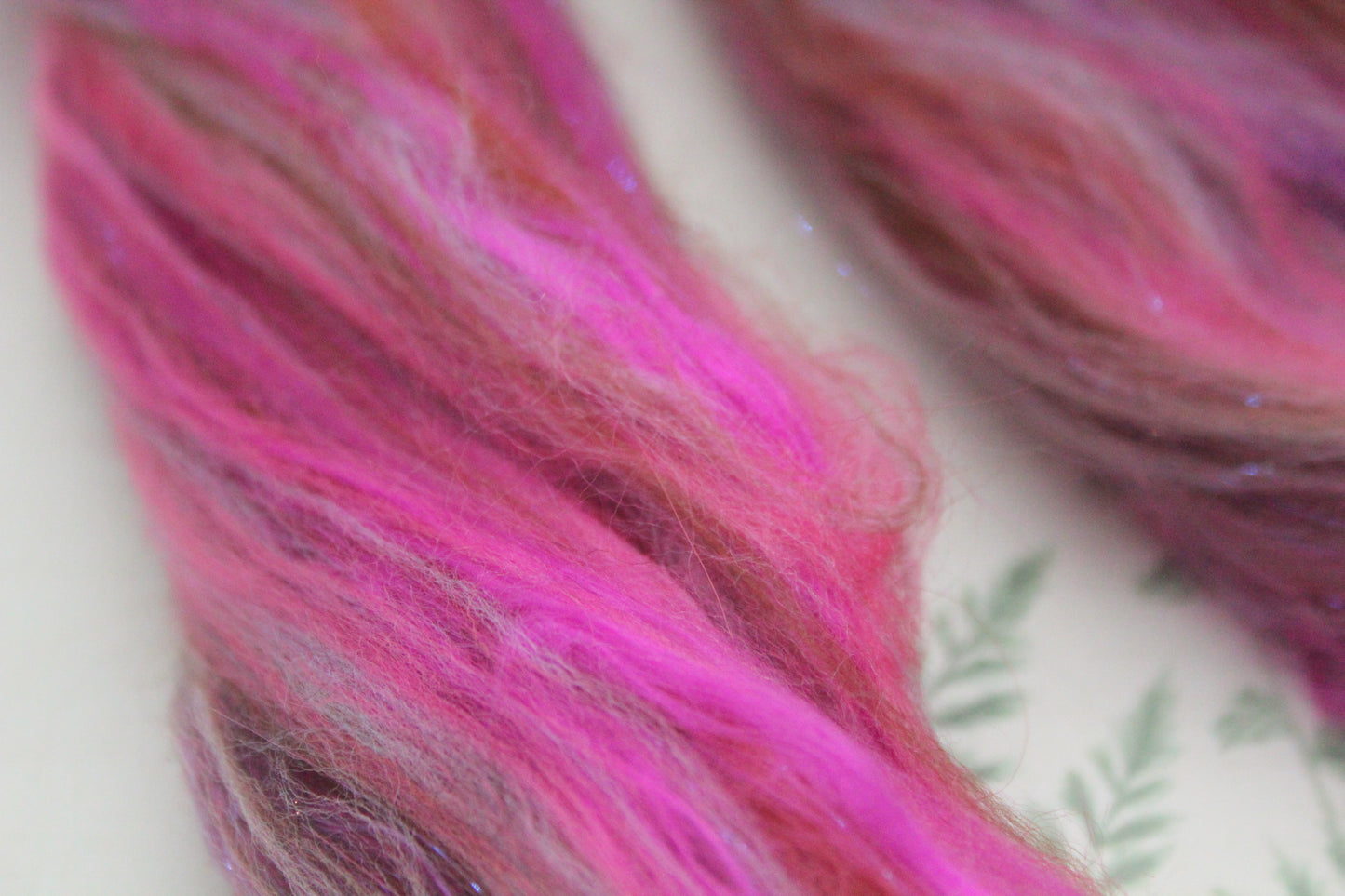 Merino Wool Blend - Pink Brown - 26 grams / 0.9 oz  - Fibre for felting, weaving or spinning