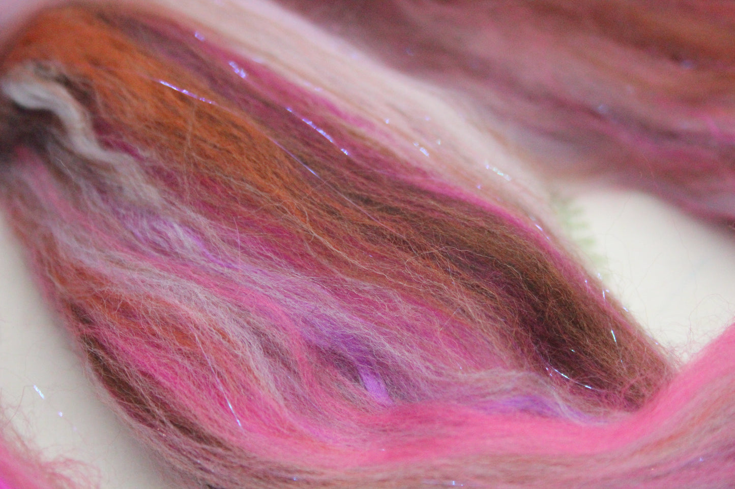 Merino Wool Blend - Pink Brown - 26 grams / 0.9 oz  - Fibre for felting, weaving or spinning