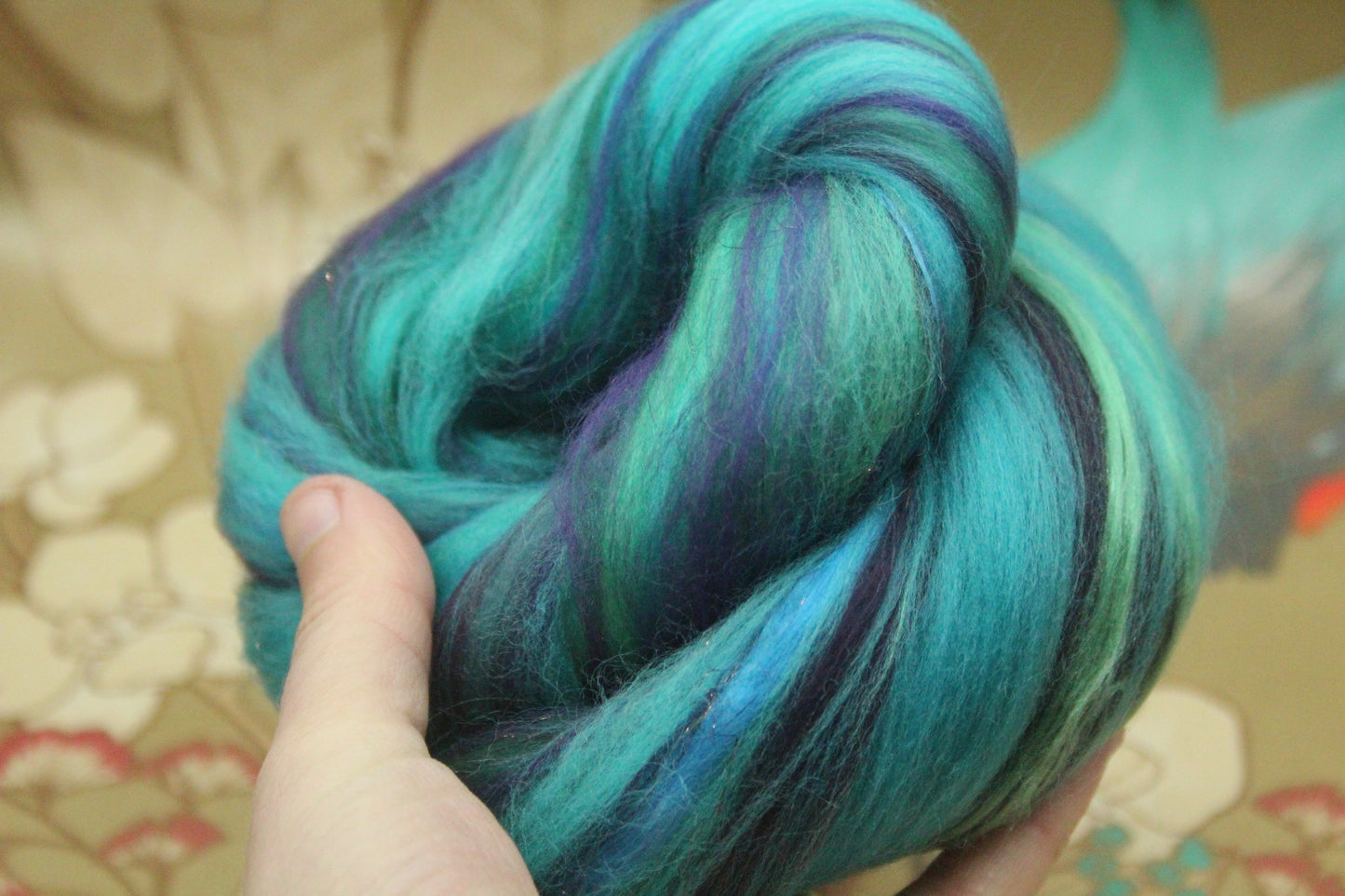 Merino Wool Blend - Cerulean Purple Green - 25 grams / 0.8 oz  - Fibre for felting, weaving or spinning