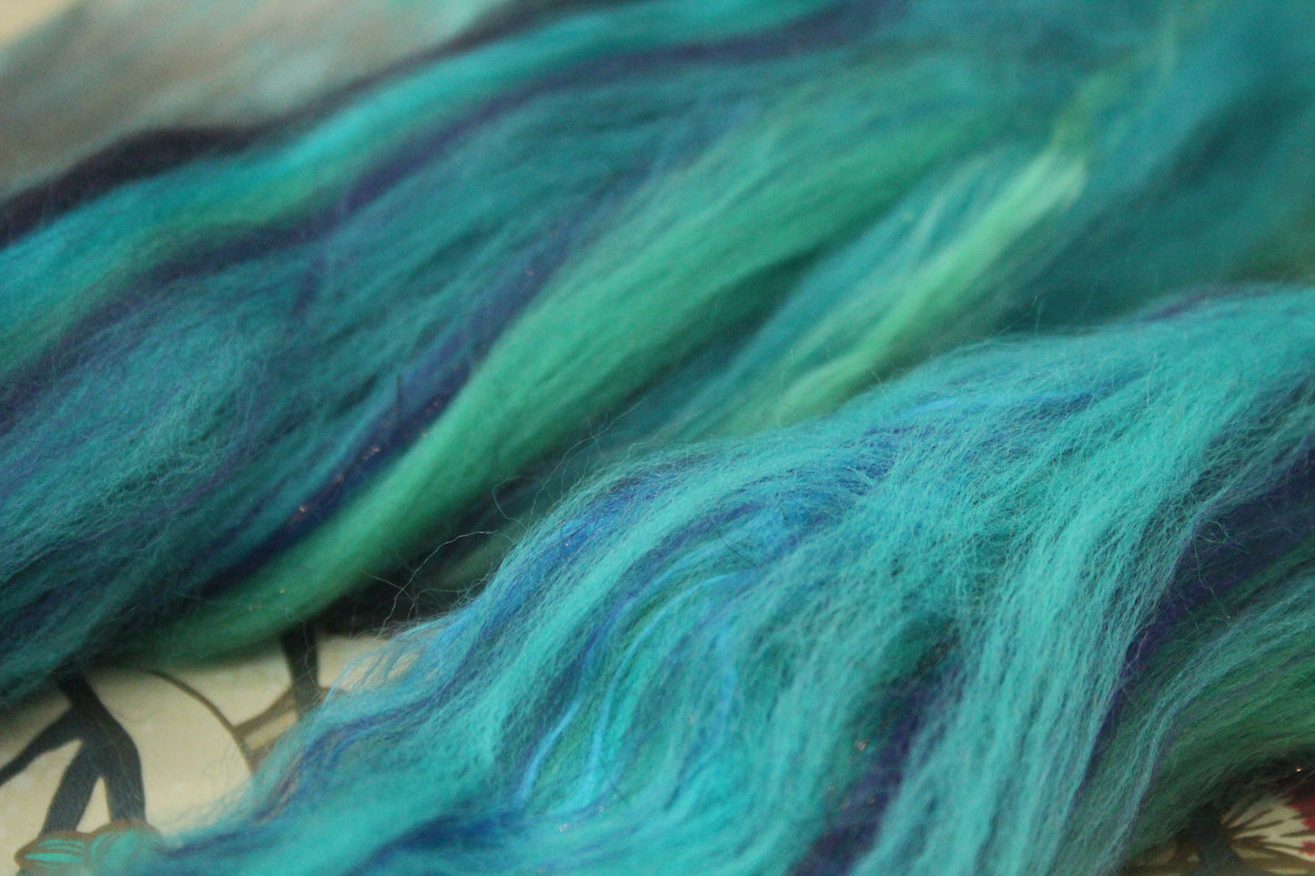 Merino Wool Blend - Cerulean Purple Green - 22 grams / 0.7 oz  - Fibre for felting, weaving or spinning