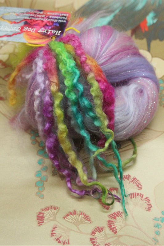 Merino Wool Blend - Pink Purple - 20 grams / 0.7 oz + 7 grams of locks - Fibre for felting, weaving or spinning
