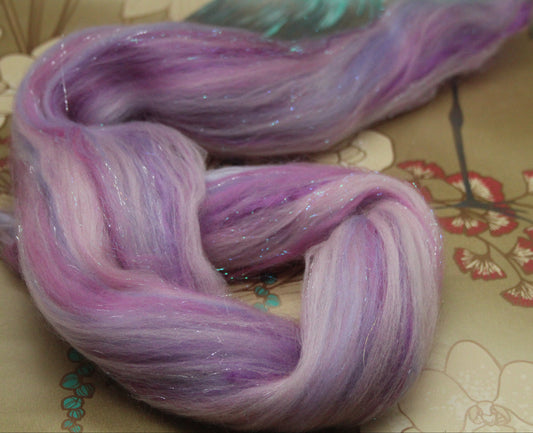 Merino Wool Blend - Pink Purple - 19 grams / 0.6 oz - Fibre for felting, weaving or spinning