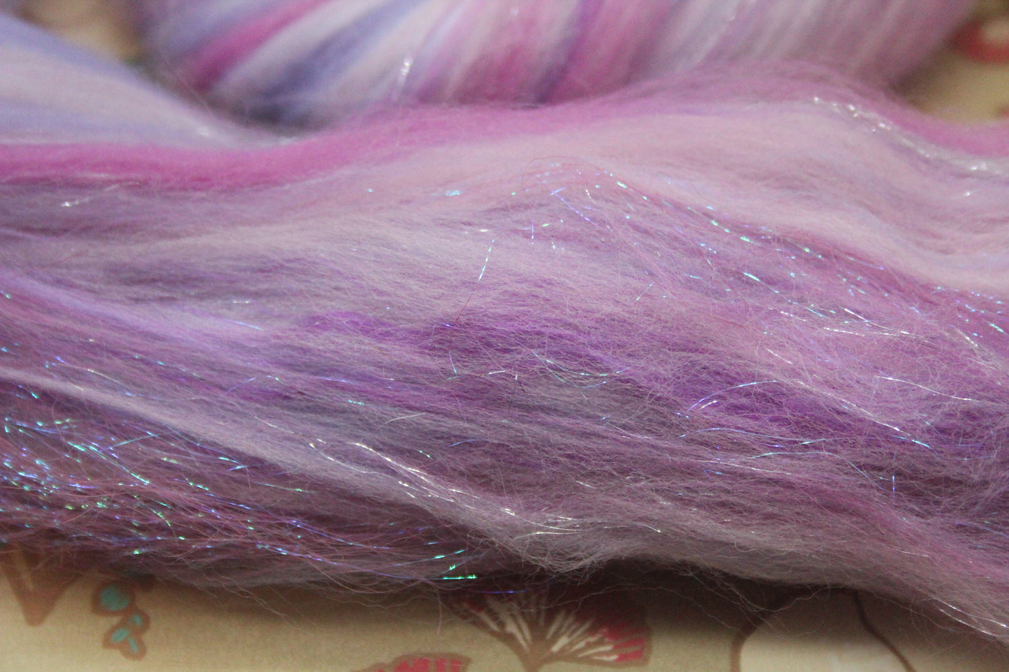 Merino Wool Blend - Pink Purple - 32 grams / 1.1 oz - Fibre for felting, weaving or spinning