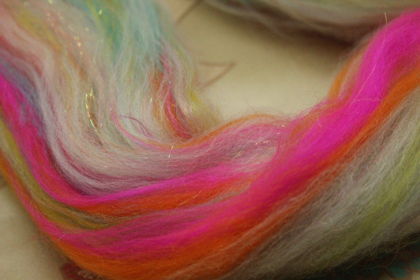 Merino Wool Blend - White + Brights - 16 grams / 0.5 oz - Fibre for felting, weaving or spinning