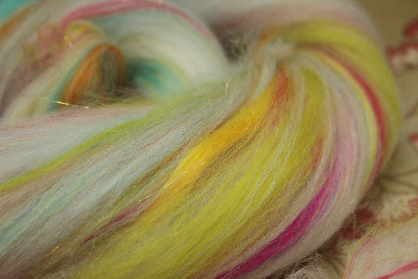 Merino Wool Blend - White + Brights - 29 grams / 1 oz - Fibre for felting, weaving or spinning