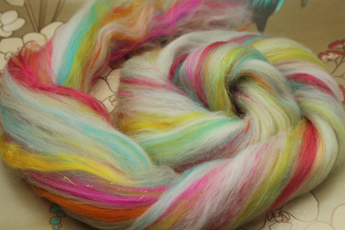 Merino Wool Blend - White + Brights - 29 grams / 1 oz - Fibre for felting, weaving or spinning