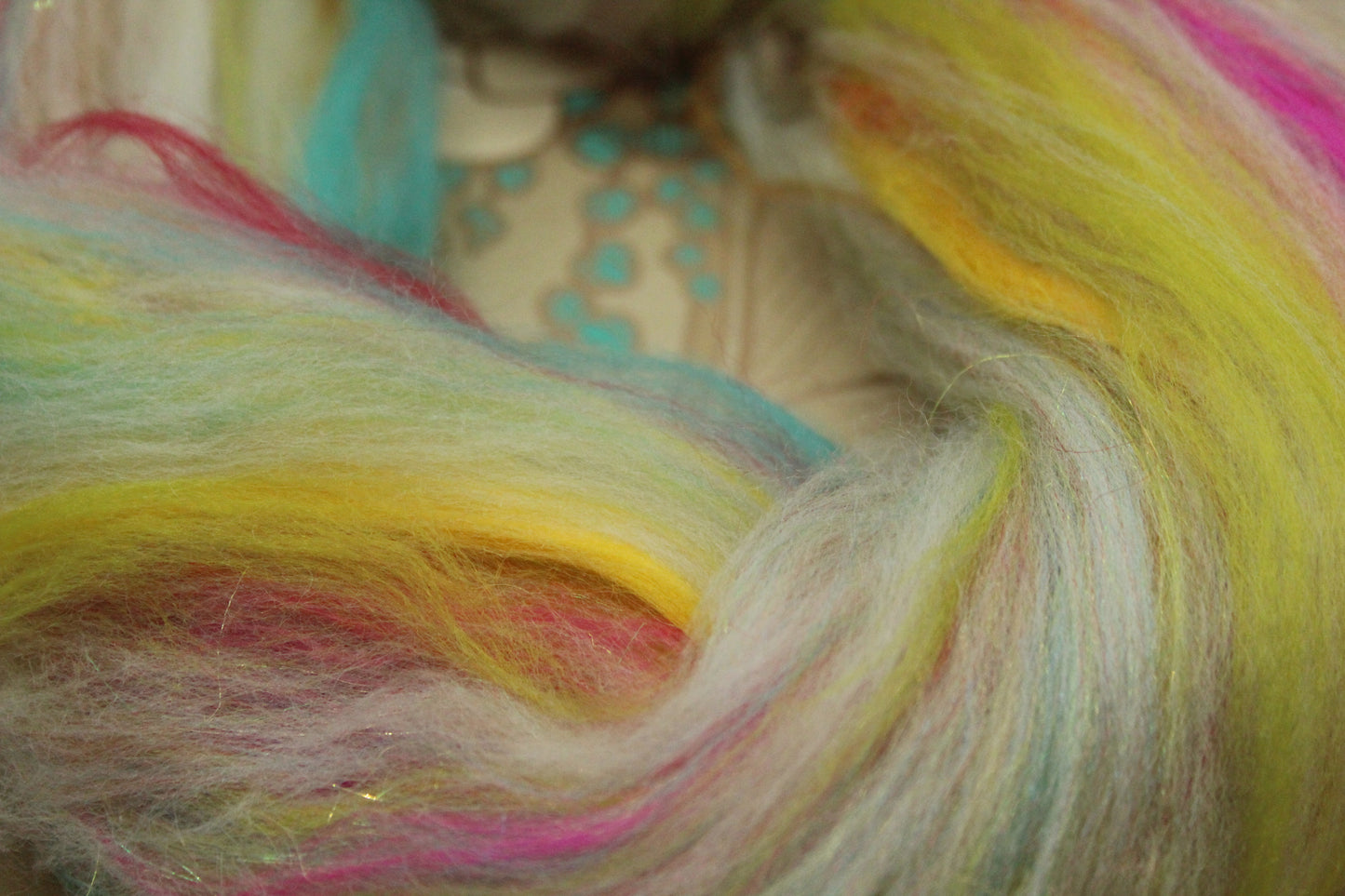 Merino Wool Blend - White + Brights - 29 grams / 1 oz - Fibre for felting, weaving or spinning