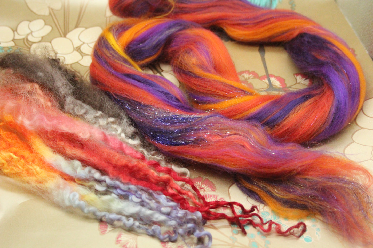 Merino Wool Blend - Orange Purple - 22 grams / 0.7 oz + 8 grams of locks - Fibre for felting, weaving or spinning