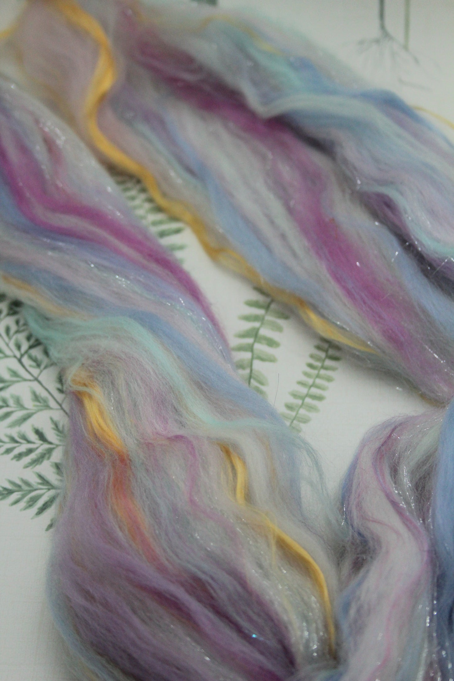 Merino Wool Blend - White Blue Purple Pink - 27 grams / 0.9 oz - Fibre for felting, weaving or spinning