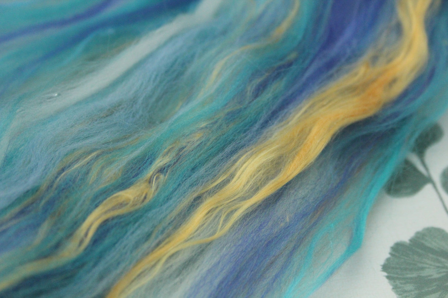 Merino Wool Blend - Orange Blue - 20 grams / 0.7 oz - Fibre for felting, weaving or spinning