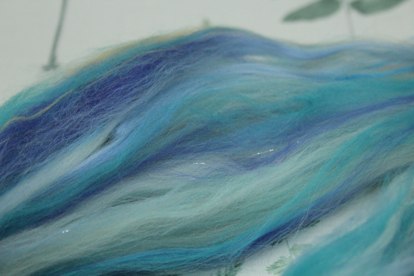 Merino Wool Blend - Orange Blue - 20 grams / 0.7 oz - Fibre for felting, weaving or spinning