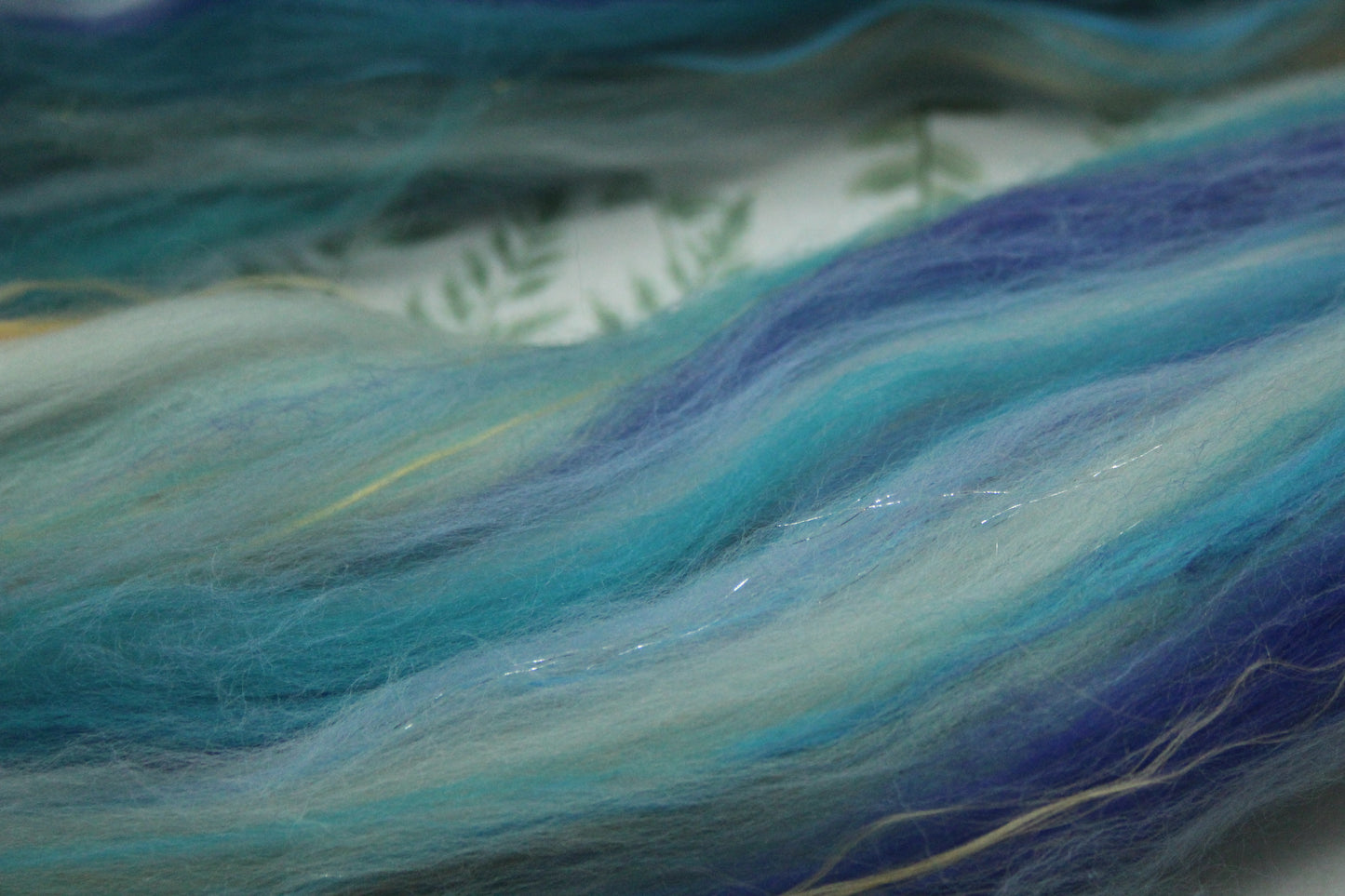Merino Wool Blend - Orange Blue - 20 grams / 0.7 oz - Fibre for felting, weaving or spinning