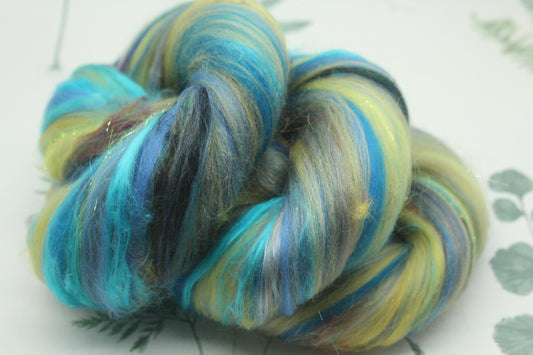 Merino Wool Blend - Blue Yellow - 45 grams / 1.5 oz - Fibre for felting, weaving or spinning