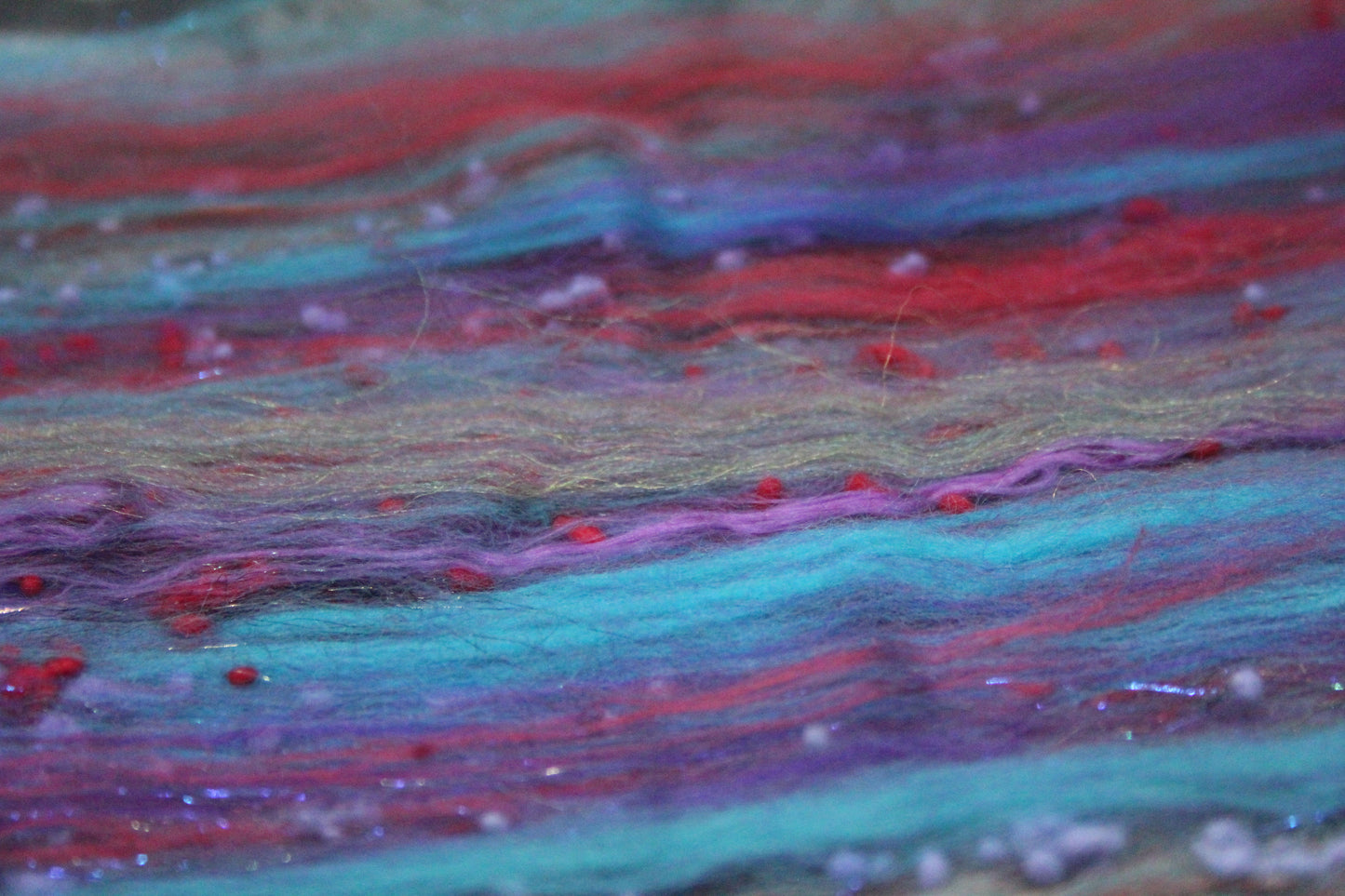 Merino Art Batt  - Purple Blue - NEPPS - 121 grams 4.2 oz - Wool for felting, spinning and weaving