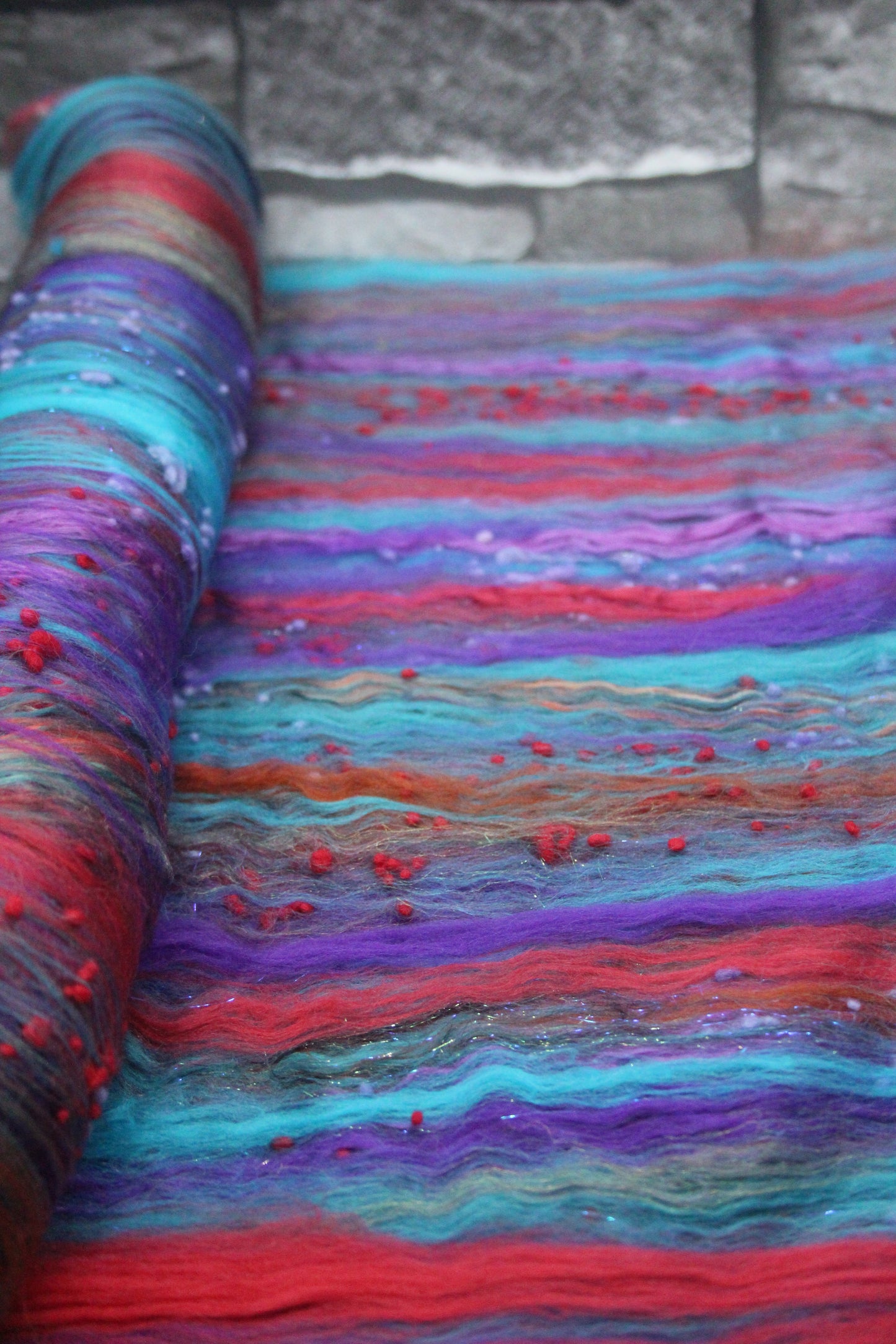Merino Art Batt  - Purple Blue - NEPPS - 121 grams 4.2 oz - Wool for felting, spinning and weaving