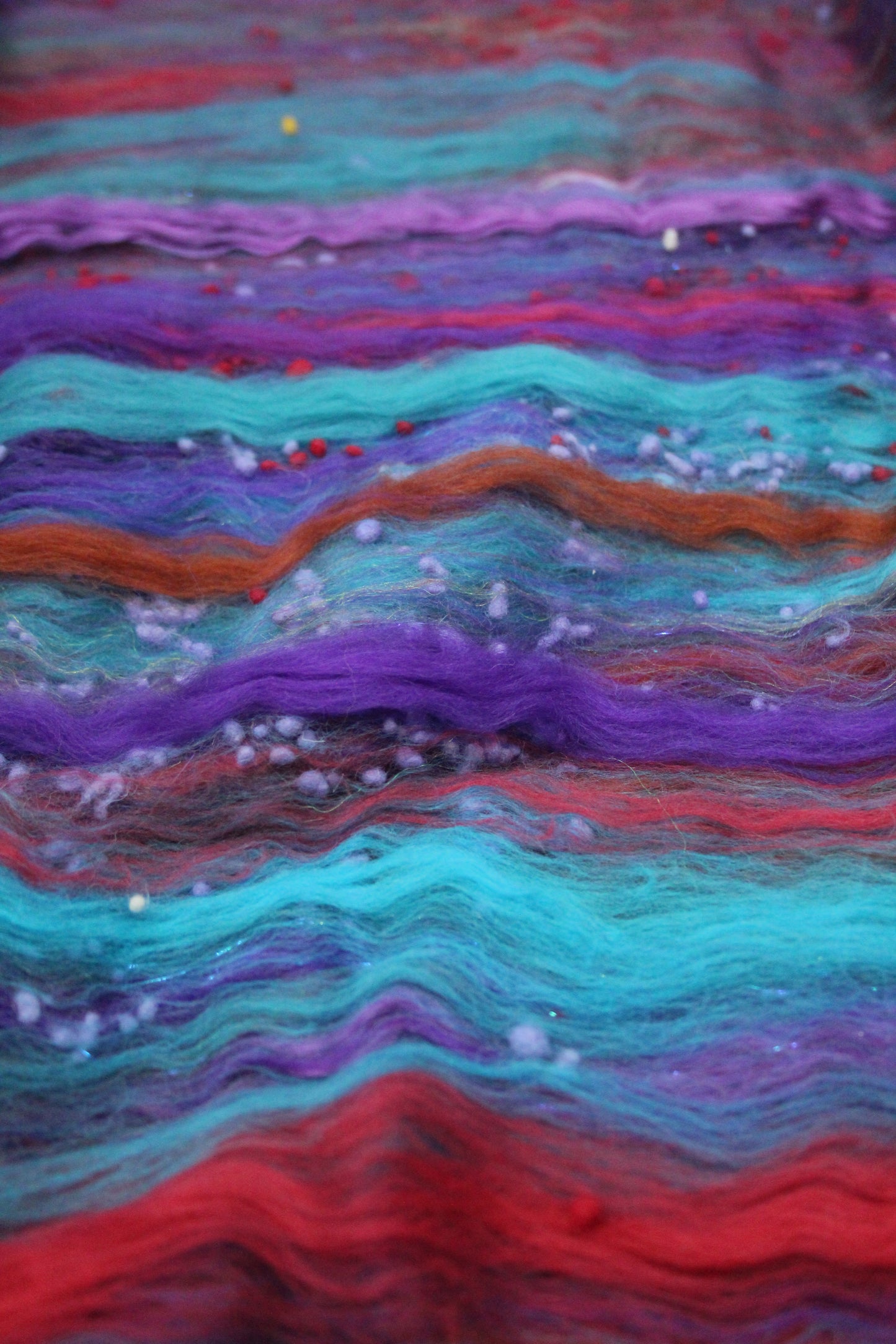 Merino Art Batt  - Purple Blue - NEPPS - 121 grams 4.2 oz - Wool for felting, spinning and weaving